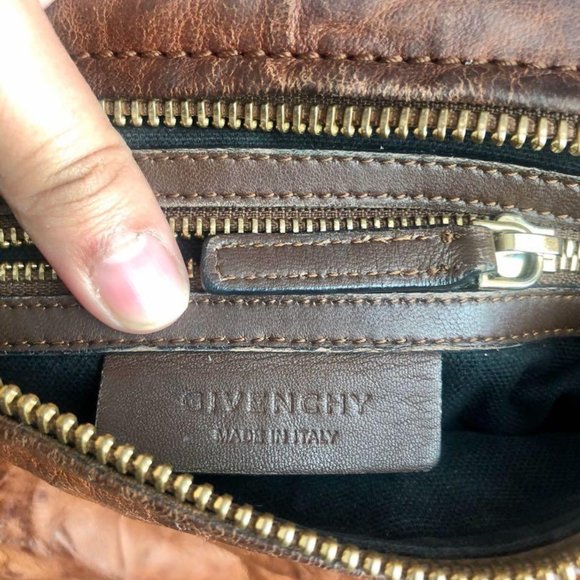 SOLD Authentic Givenchy Pandora Pepe Leather Small - Picture 4 of 8